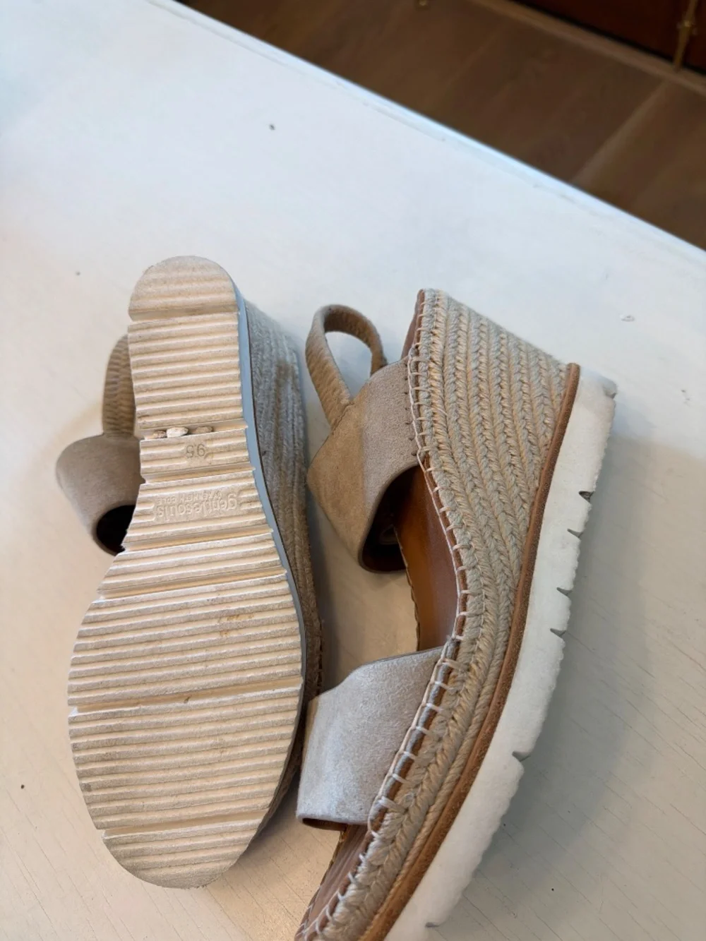 Gentle Souls comfortable espadrilles in taupe